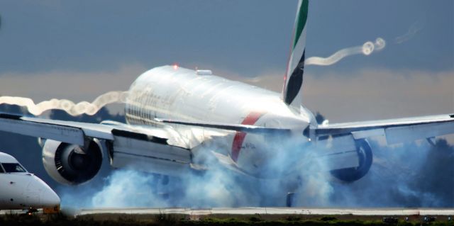 Boeing 777-200 (A6-EQG) - Dubai - Seattle   12-16-2021