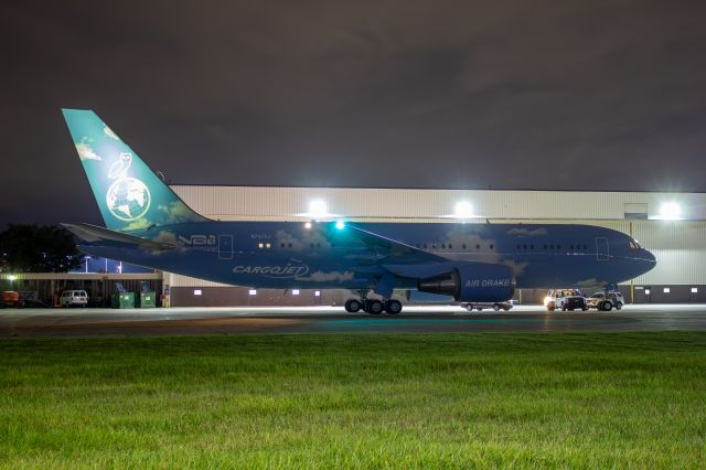 BOEING 767-200 (N767CJ) - Drake's 767(given to him by CargoJet) sitting at Signature clearing customs before his flight to LAX.