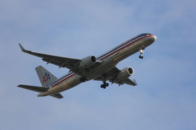 Boeing 757-200 (N192AN)