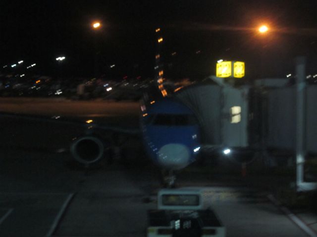 Embraer ERJ-190 — - View from inside the terminal at Bradley.