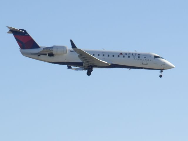 Canadair Regional Jet CRJ-200 —