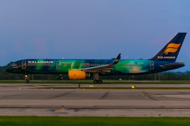 Boeing 757-200 (TF-FIU) - IcelandAir Hekla Aurora (Aurora Borealis Livery) departing runway 35L at KMCO during sunset on its way back to Reykjavik. (9/5/15)