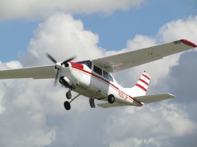 Cessna Centurion (N5873F) - Taking off RWY 24