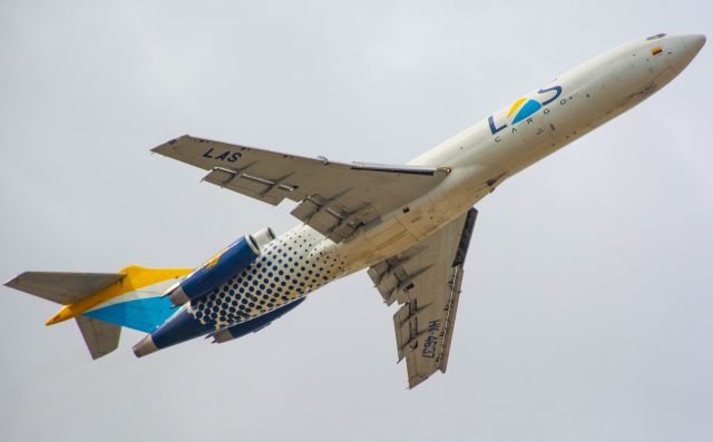 BOEING 727-200 (HK-4637) - OLD BUT GOLD 