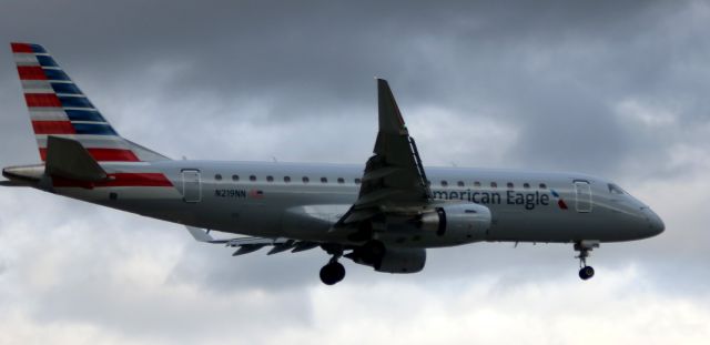 EMBRAER 175 (long wing) (N219NN) - On Final for 12L, 01-18-2016