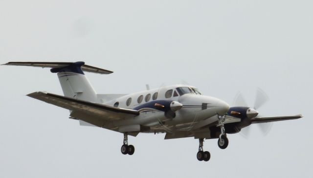 Beechcraft King Air F90 (N424CP)