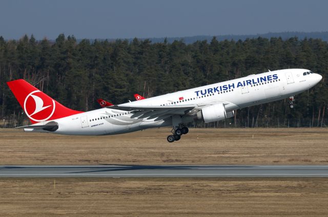 Airbus A330-200 (TC-JIO)