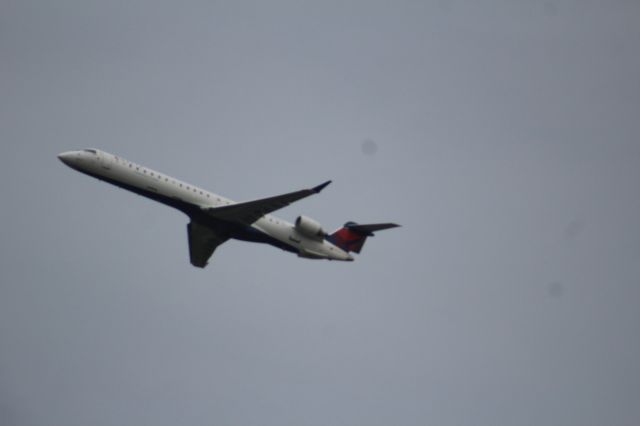 Canadair Regional Jet CRJ-700 —