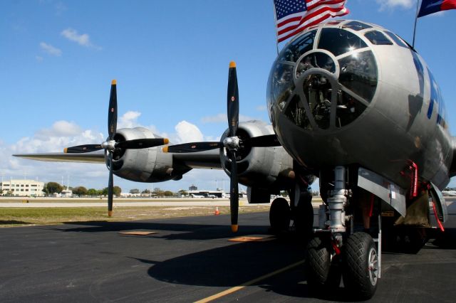 Boeing B-29 Superfortress (N529B) - Check out our aviation videos with 100% authentic and non-leveled sound! a rel=nofollow href=http://youtube.com/ilikeriohttps://youtube.com/ilikerio/abr /br /FIFI soaking in the scorching sunlight at FXE! 03/16/12