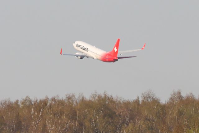 Boeing 737-800 (RA-73184)