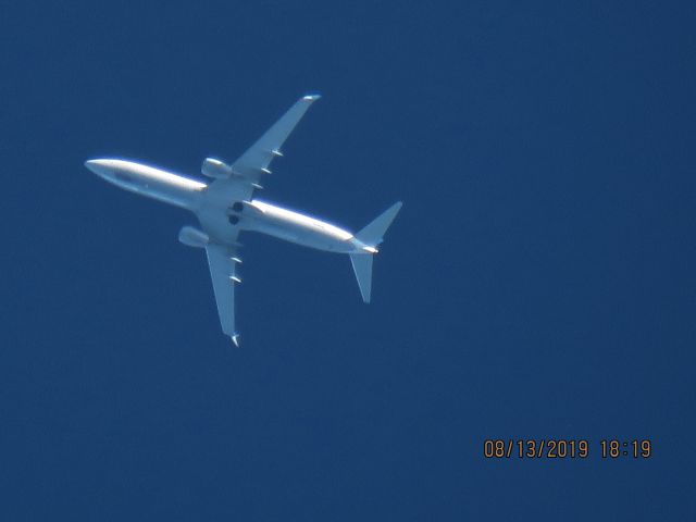 Boeing 737-900 (N63820)