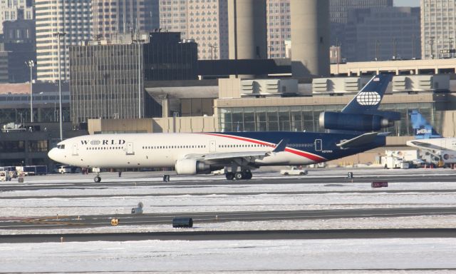 Boeing MD-11 (N272WA)