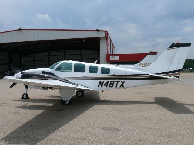 Beechcraft Baron (58) (N48TX)