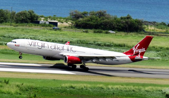 Airbus A330-300 (G-VWAG)