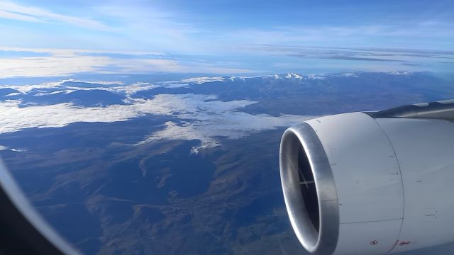 Airbus A330-200 (EC-MYA) - Sierra de Gredos Natl. Park seen on descent to LEMD arriving from MPTO.