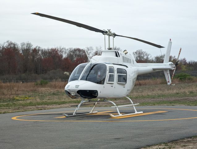 Bell JetRanger (N67862)