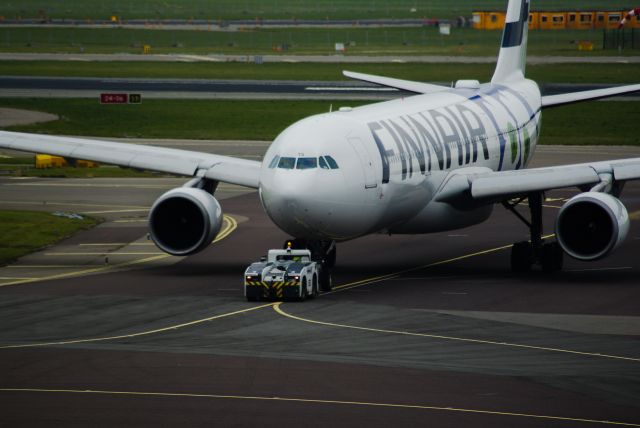 Airbus A330-300 (OH-LTO) - Finnair A330-302E cn1013 Push Back from the gate, to Helsinki 13-04-2022