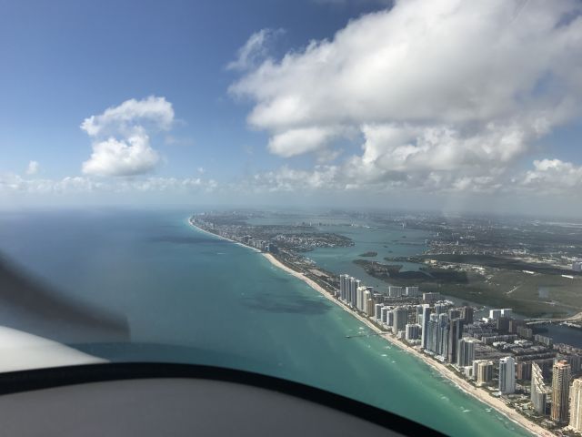 Cessna 350 (N1443T) - South Beach