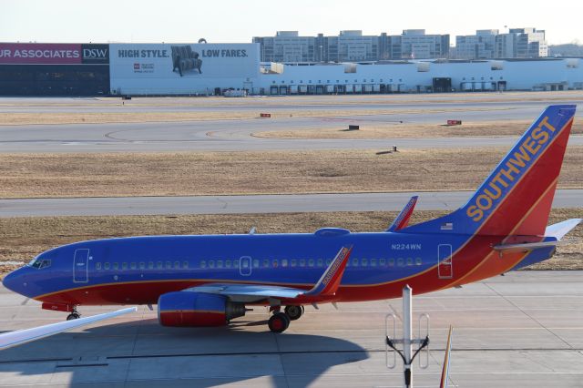 Boeing 737-700 (N224WN) - Flight 4321 to MCO (January 28th, 2018)