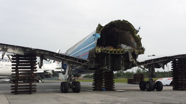 McDonnell Douglas DC-10 (Z-ALT) - Avient Freight just keeps on giving.