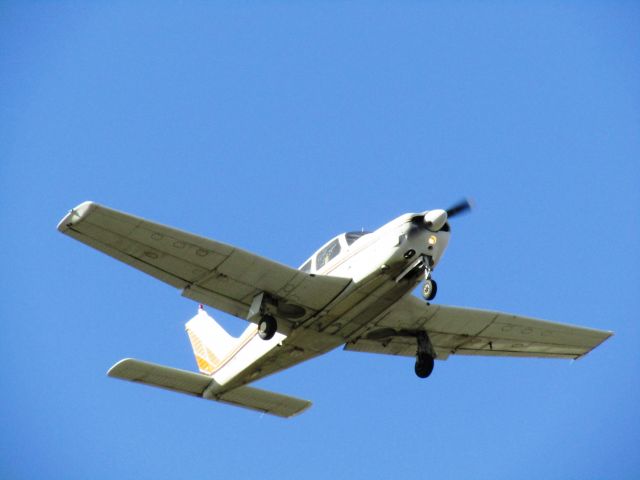 Piper Cherokee Arrow (N3831M) - Taking off RWY 8R