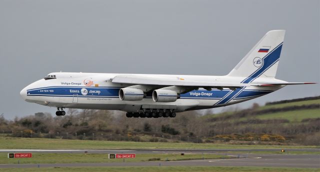 Antonov An-124 Ruslan (RA-82081) - volga-dnepr an-124-100 ra-82081 landing at shannon from emmen 11/3/20.