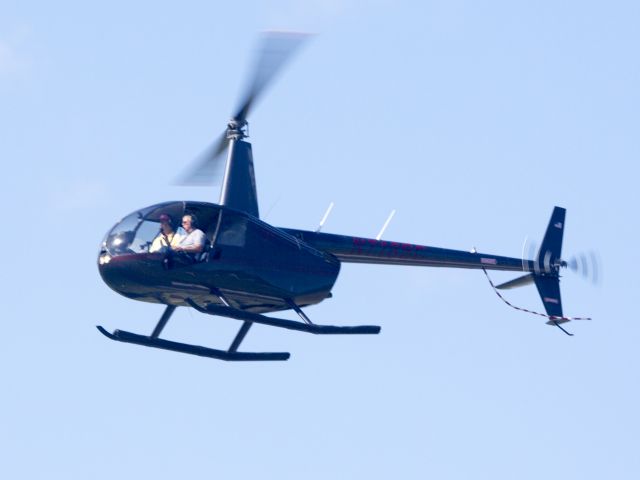 Robinson R-44 (N718SC)