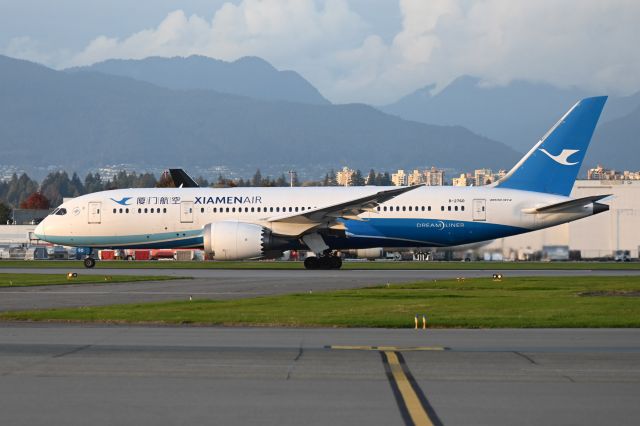 Boeing 787-8 (B-2760)