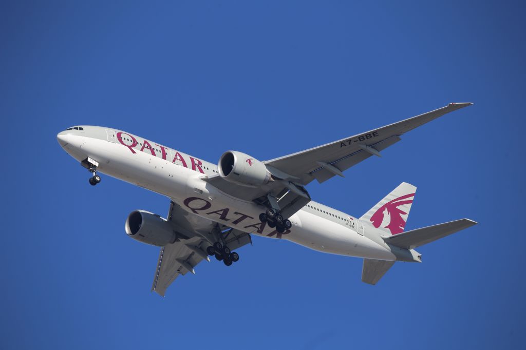 BOEING 777-200LR (A7-BBE)