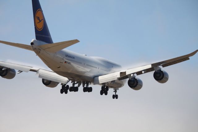 BOEING 747-8 (G-ABYG) - Taken from the Inn Out at LAX near runway 24R