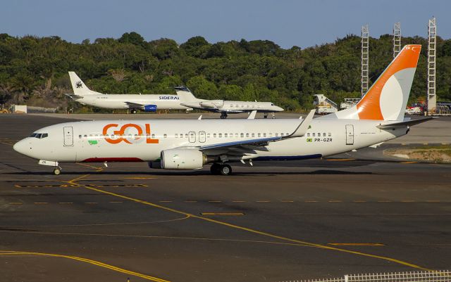 Boeing 737-700 (PR-GZR) - PR-GZR - Boeing 737-8K2 GOL Linhas Aereas Aeroporto Internacional de Salvador - Dep. Luís Eduardo Magalhães