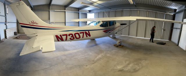 Cessna Skylane (N7307N) - Preflight  Petaluma Ca 