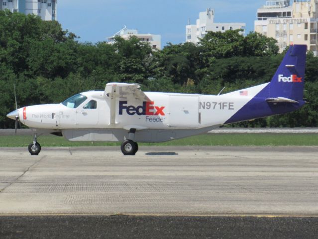 Cessna Caravan (N971FE)