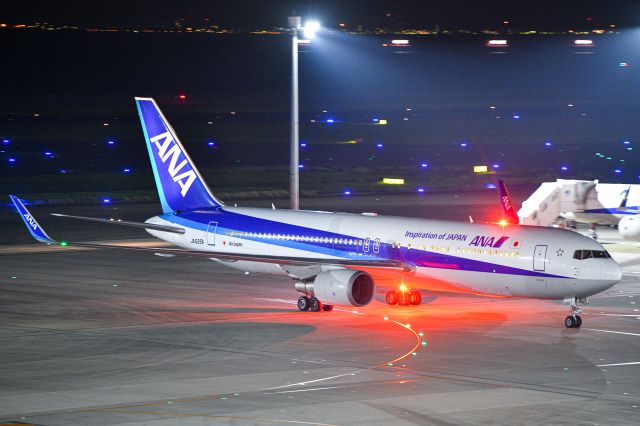 BOEING 767-300 (JA625A) - 2022.7.22br /NH630 KOJ→HND