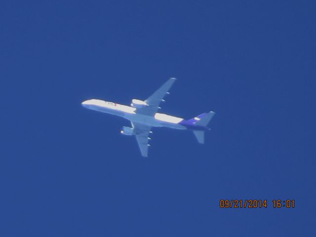 Boeing 757-200 (N794FD) - FedEx flight 378 from MEM to BIL over Baxter Springs Kansas (78KS) at 36,000 feet.