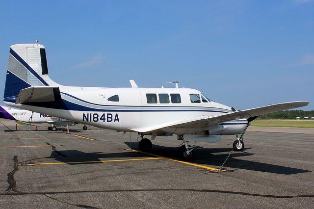 Beechcraft Queen Air (65) (N184BA)