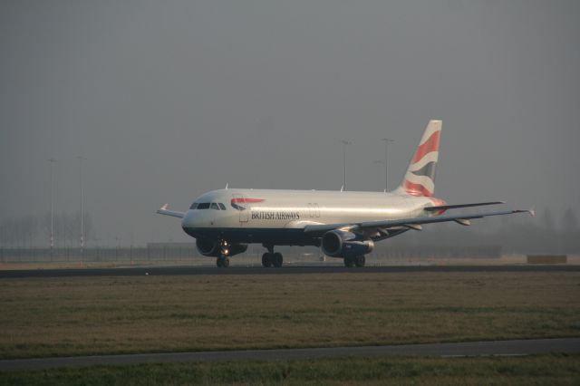Airbus A321 (G-EUUW)