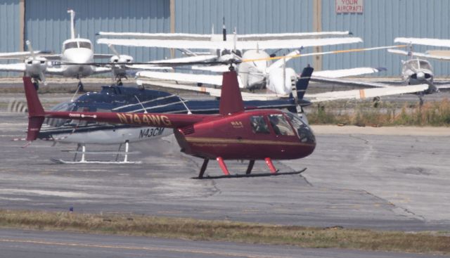 Robinson R-44 (N744WG)