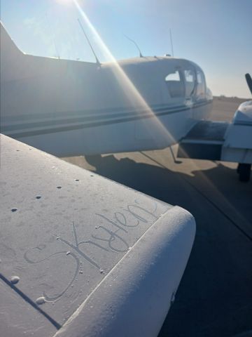 Piper Aztec (N7147C)
