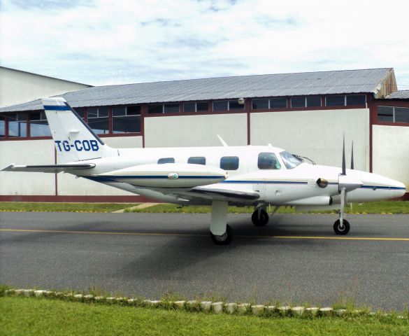 Piper Cheyenne 400 (TG-COB) - Spotting En Guatemala