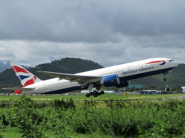 Boeing 777-200 (G-VIIW)