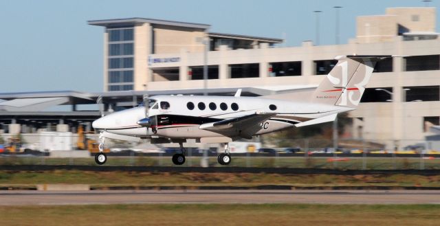 Beechcraft Super King Air 200 (N84PC)