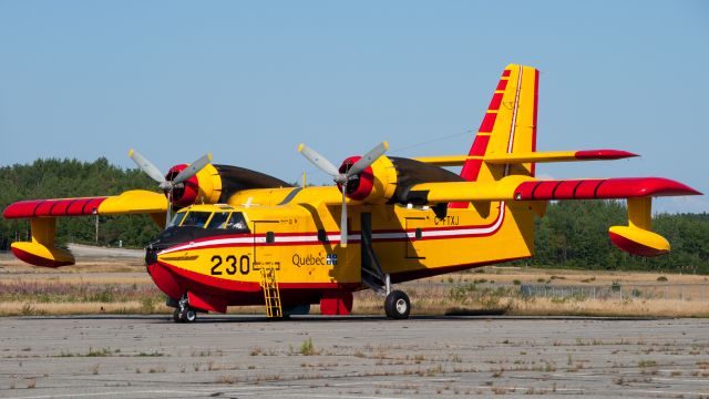 Canadair CL-215 (QUE230)