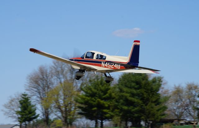 Grumman AA-5 Tiger (N4524B)