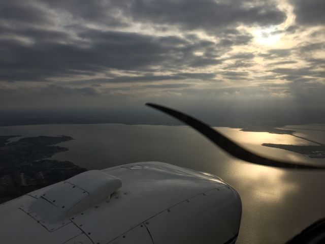 Beechcraft Baron (58) (N2787T)