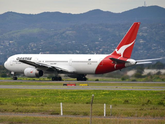 BOEING 767-300 (VH-ZXC) - Rolling for take off on runway 05, for flight to Sydney. Thursday 12th July 2012.
