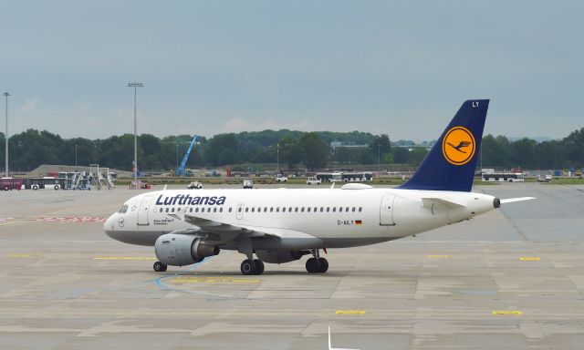 Airbus A319 (D-AILY) - Lufthansa Airbus A319-114 D-AILY in Munich 