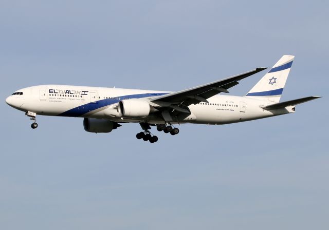 Boeing 777-200 (4X-ECD)