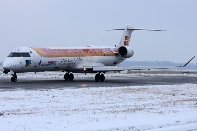 Bombardier CRJ-1000 (EC-JZV)
