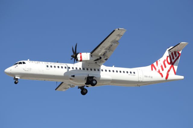 Aerospatiale ATR-72-500 (VH-FVI) - Approaching Townsville Airport.